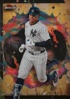 2024 Topps Finest #295 Juan Soto Gold Refractor Baseball Card