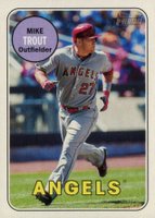 2018 Topps Heritage  #275 Mike Trout Action Baseball Card