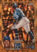 2023 Topps Gilded Collection #19 Salvador Perez Raywave Gold Etch Baseball Card
