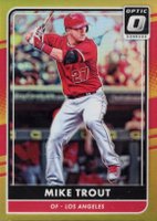 2016 Panini Donruss Optic #89 Mike Trout Gold Baseball Card
