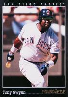 1993 Pinnacle #98 Tony Gwynn Baseball Card