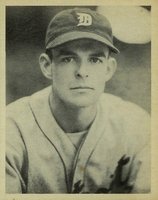 1939 Play Ball #104 Tommy Bridges Baseball Card