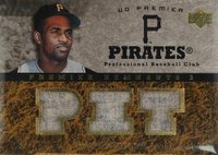 2007 Upper Deck Premier Premier Remnants Triple #PR3RC Roberto Clemente Gold Baseball Card