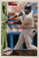 1995 Bowman #304 Tony Gwynn Baseball Card