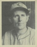 1939 Play Ball #15 Paul Derringer Baseball Card