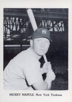 1962 Jay Publishing Photos-Type 2 # Mickey Mantle Batting, Pose to Chest, Two Ears Showing Baseball Card