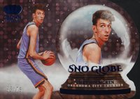 2022 Panini Crown Royale Sno Globe #16 Chet Holmgren Blue Basketball Card
